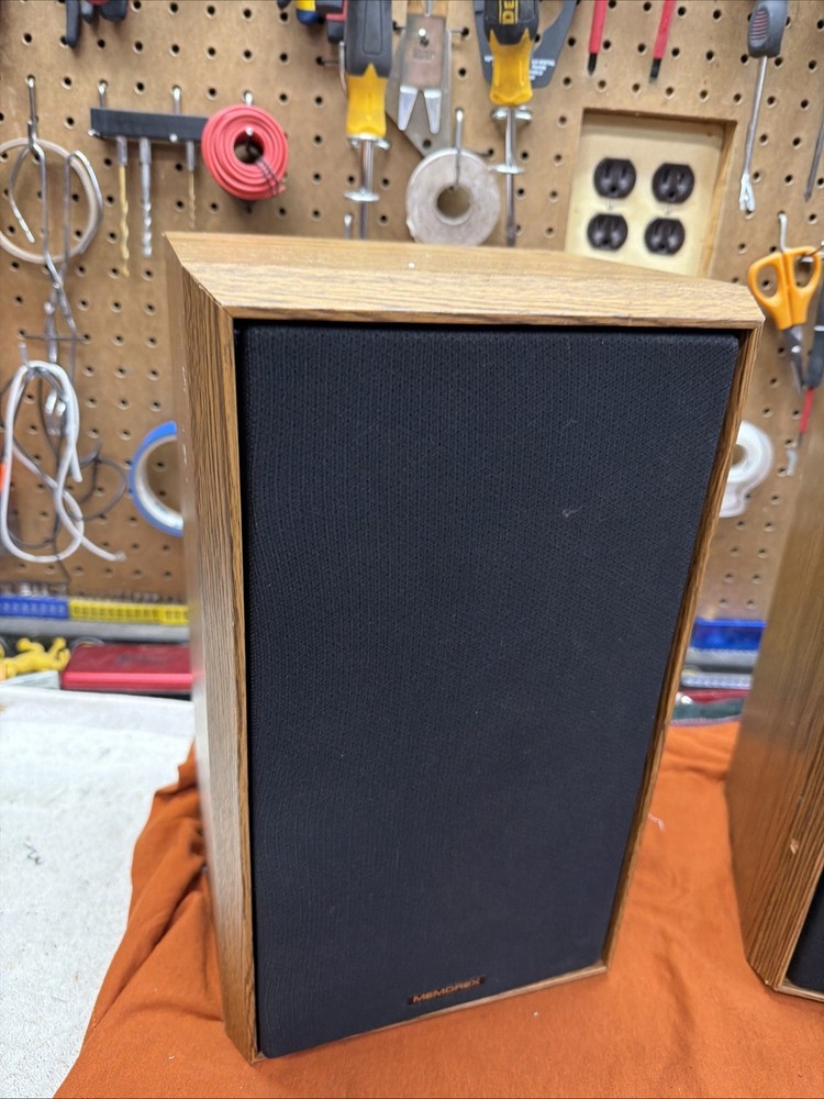 Memorex M-2100 Pair Speakers