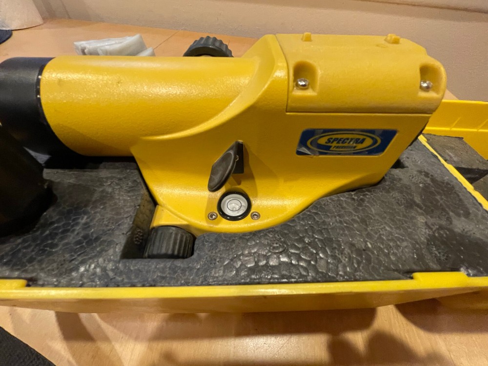 Spectra Precision AL24A Automatic Level With Hard Case