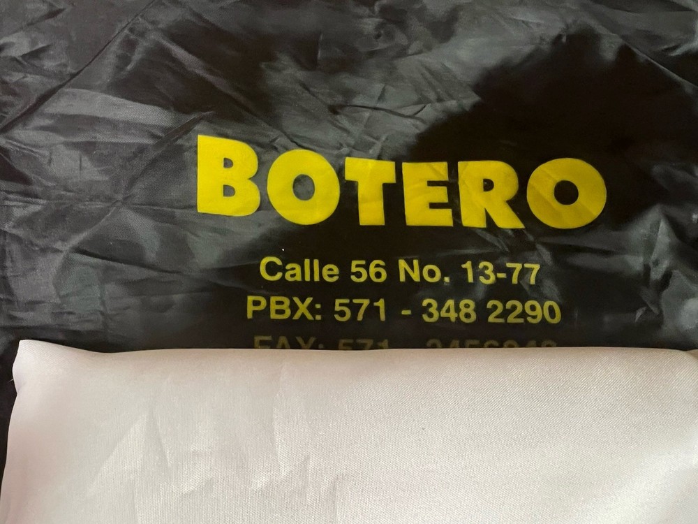 Botero Muslin Backdrop