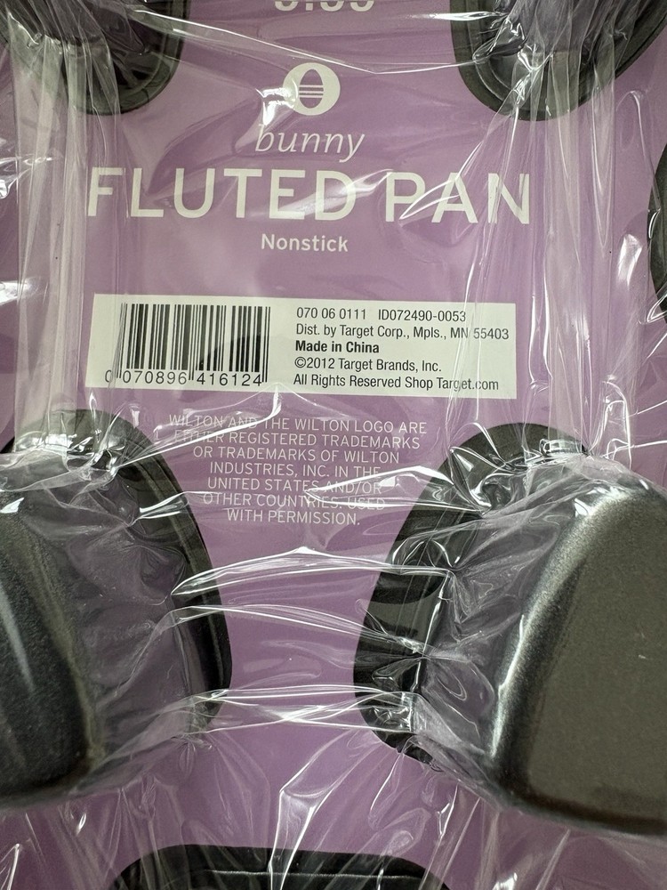 Wilton Easter Bunny Fluted Pan Nonstick Rabbit Cake Pan