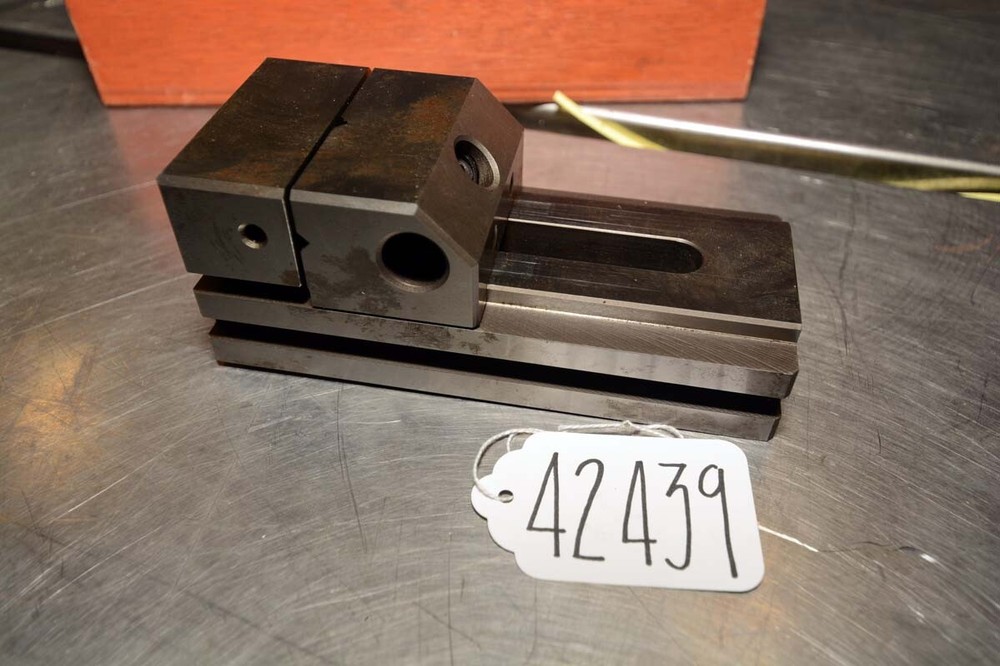Japan Automatic Machine Co. Precision Vise (Inv.42439)