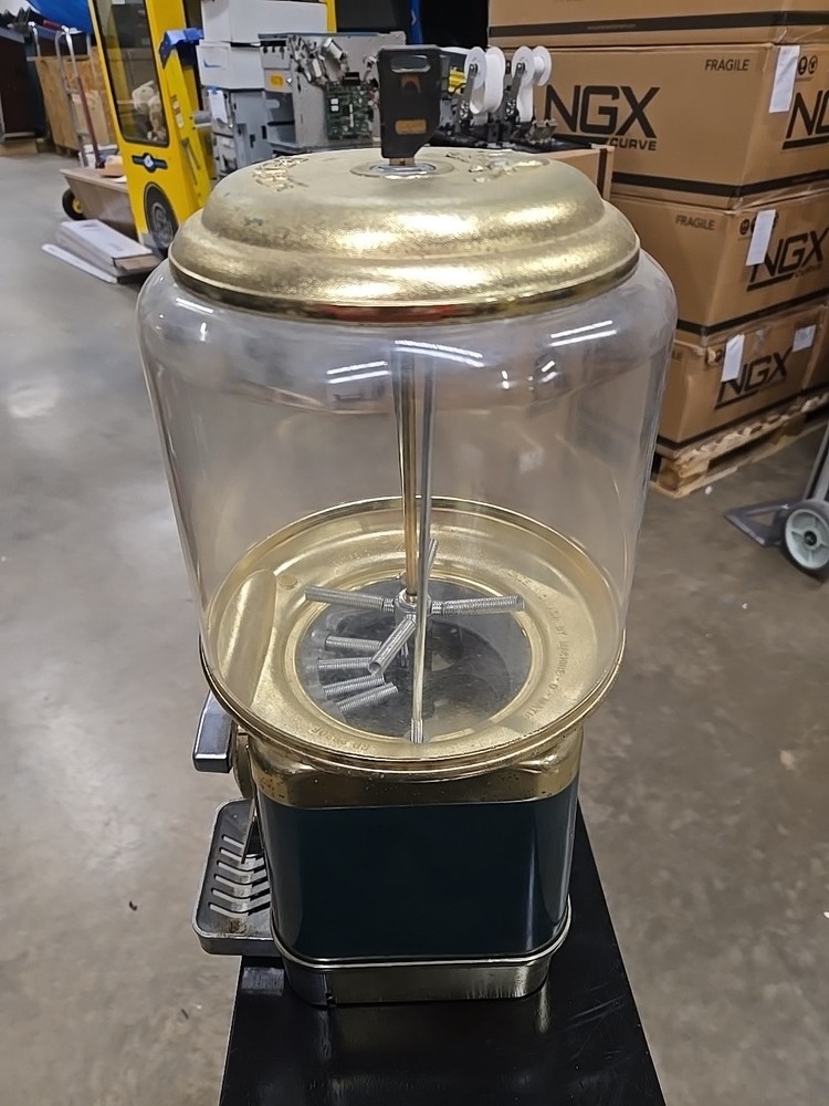 beaver gumball machine