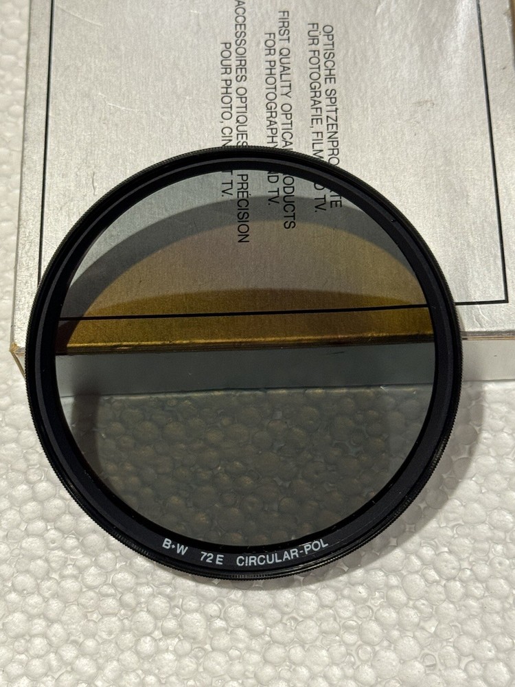 Schneider B+W 72mm Circular Polarizer 72E in case