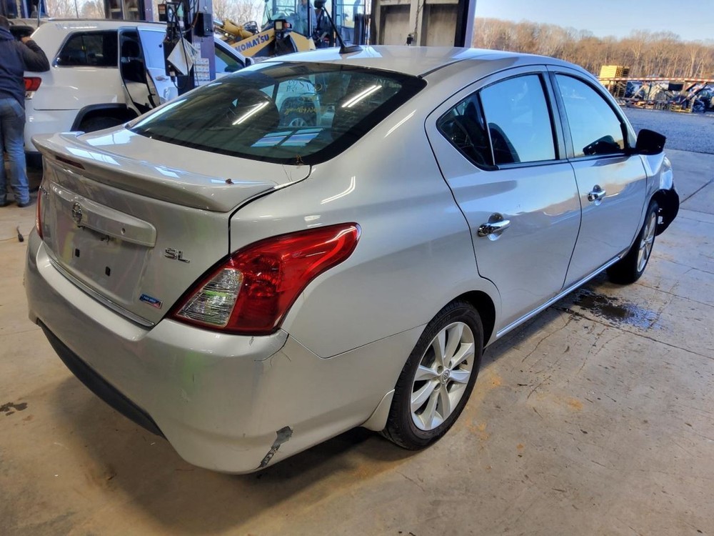 VERSA     2016 Battery Tray 546624