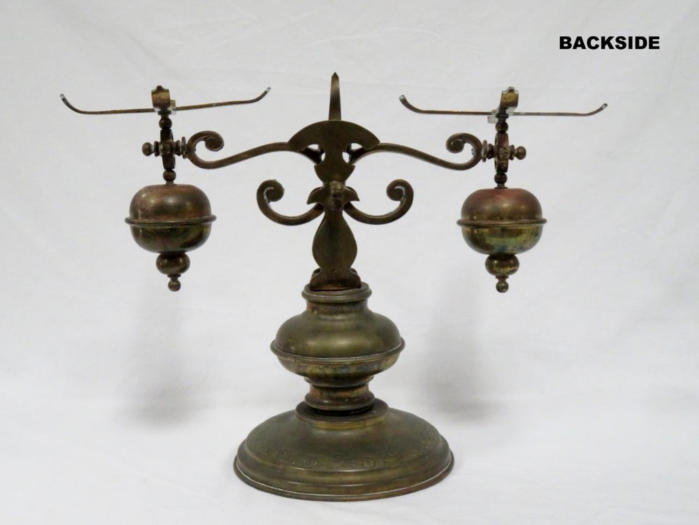 Antique Brass Motif Balance Scale
