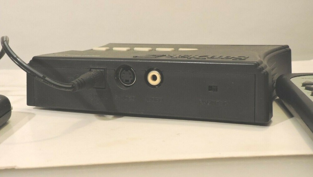 Sandisk Photo Viewer With 2 Remotes