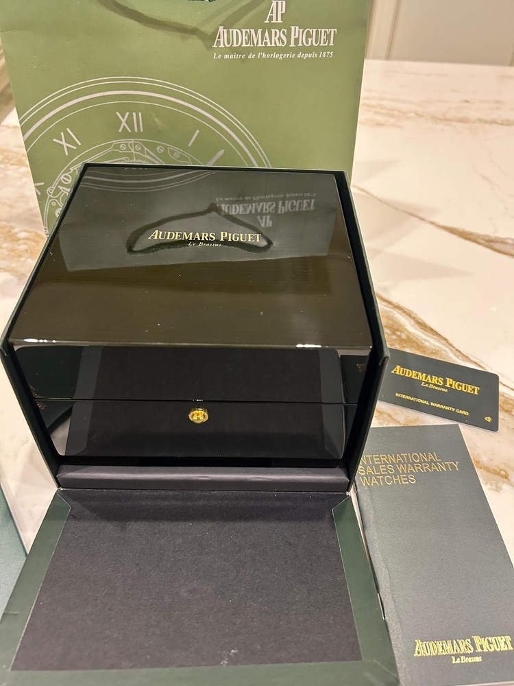Audemars Piguet Box Watch NEW