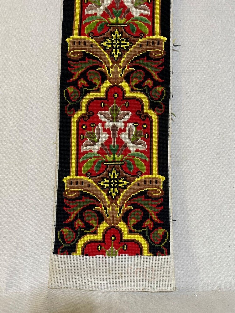 Vintage Needlepoint Stylized Floral 32" Picture Bell Pull Panel Finished