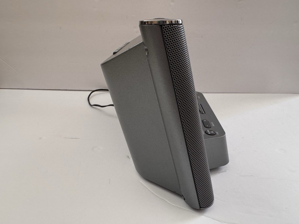 Sony Model ICF-CS15iP Dream Machine Personal Audio System Docking System (Video)