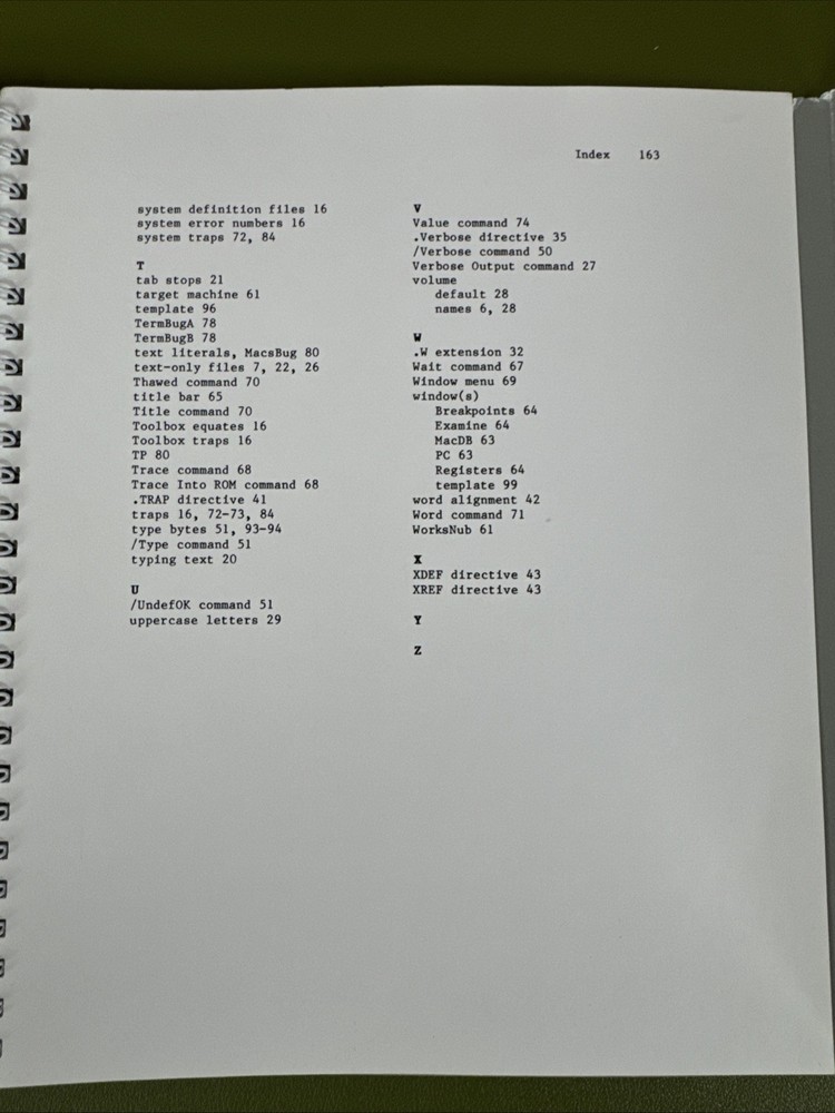 Vintage 1984 Apple Macintosh 6800 Development System User's Manual