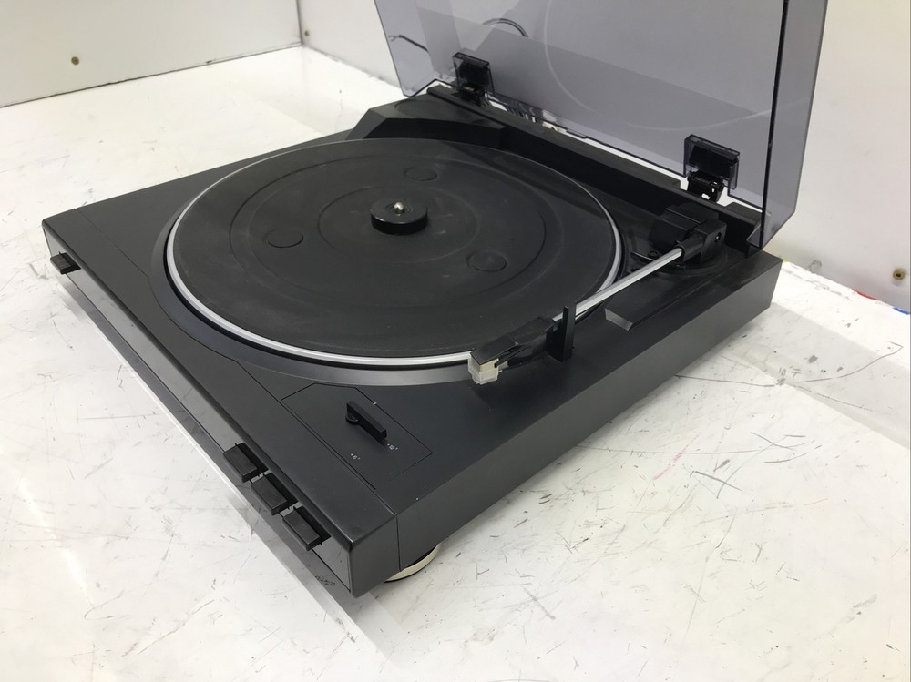 Presidian Fully Automatic Belt Driven Turntable Record Player 420-7012