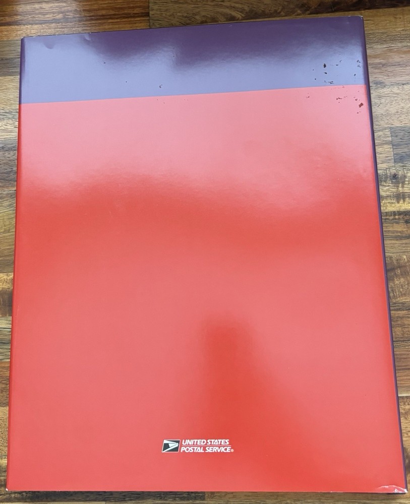 1998 USPS Commemorative Stamp Yearbook with Mounted Mint Stamps