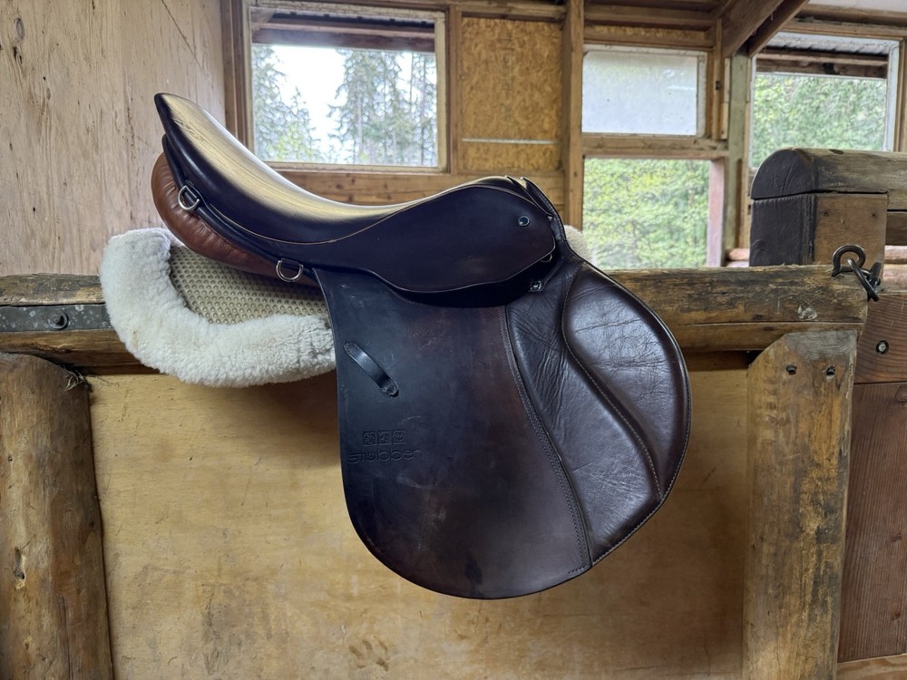PENDING*****Stubben Siegfried CS Jumping All purpose Saddle 17.5” 30 Medium Tree