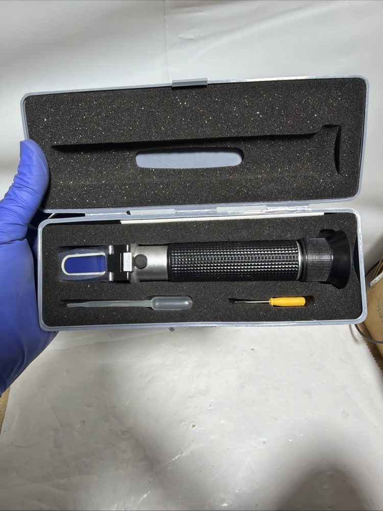 Vee Gee A366ATC Portable Refractometer – Handheld – ATC