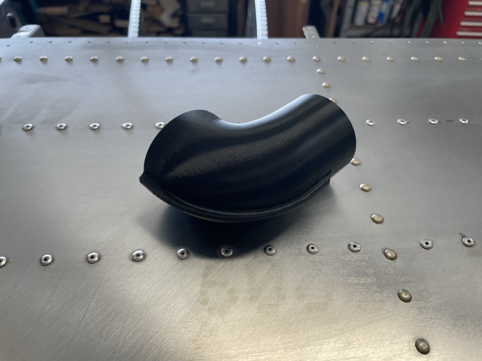 ✈️ CESSNA PN: 0522200-1 ; 150 , 152 , 172 , 182 , 210 CABIN AIR ELBOW FITTING