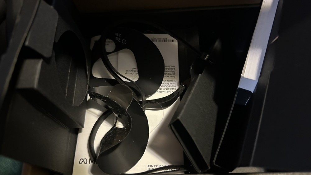 Meta Quest Pro Controllers Left and Right Pair with Charging Dock