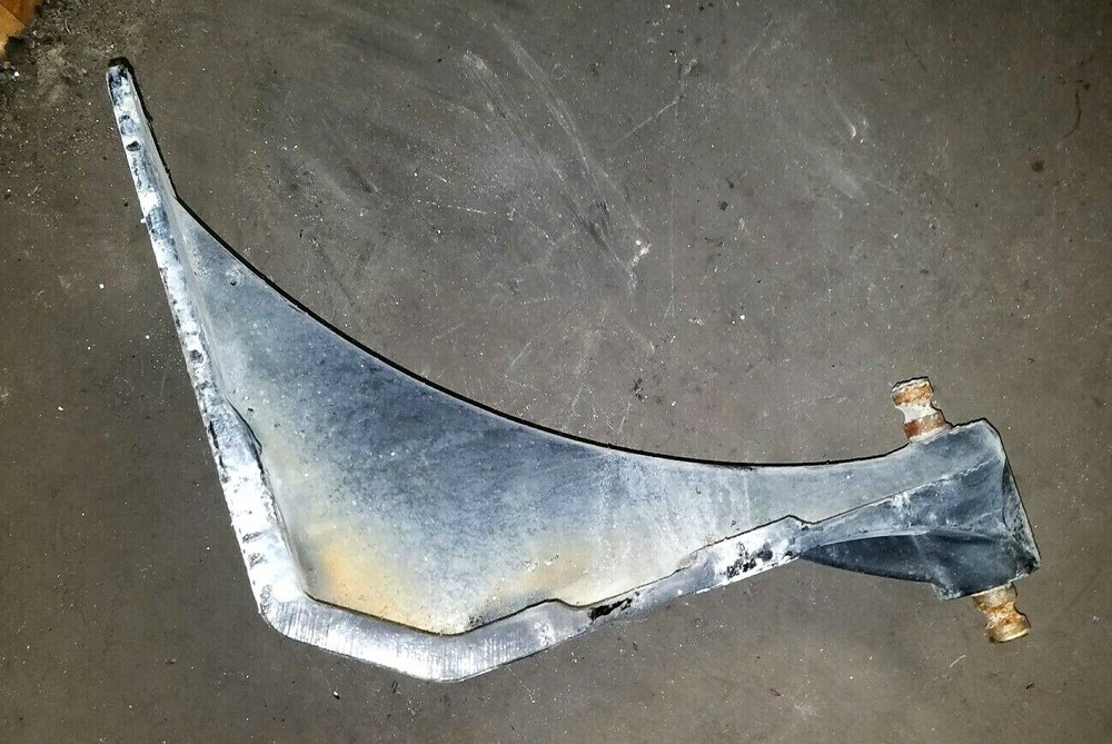 KENWORTH T2000 LEAF SPRING HANGER A85-1200-1