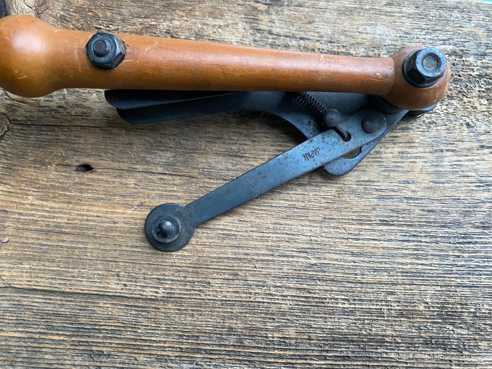 Vintage Automatic Hand Trap Clay Pigeon Thrower