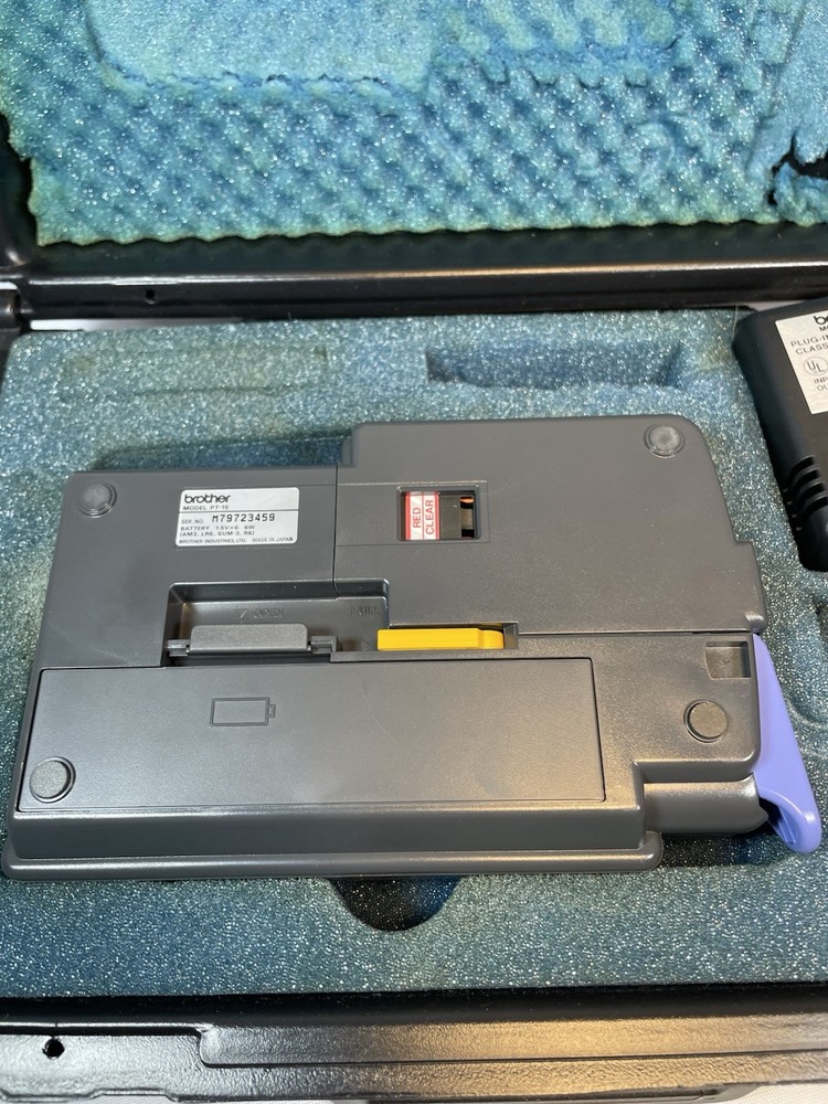 Brother P-Touch PT-15 Portable Electronic Labeling Maker System w/ Case *Tested