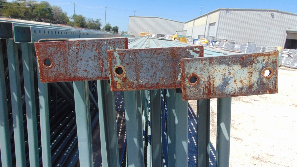 Pallet Racking Upright - 42" x 17'