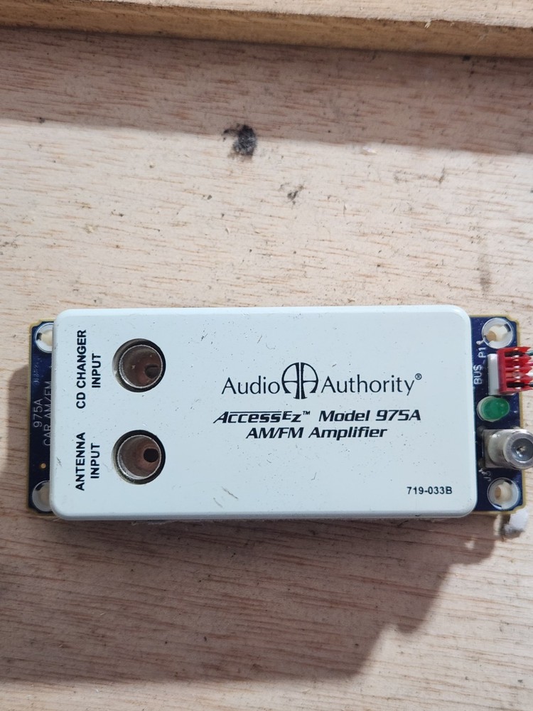 Audio Authority Model 975A