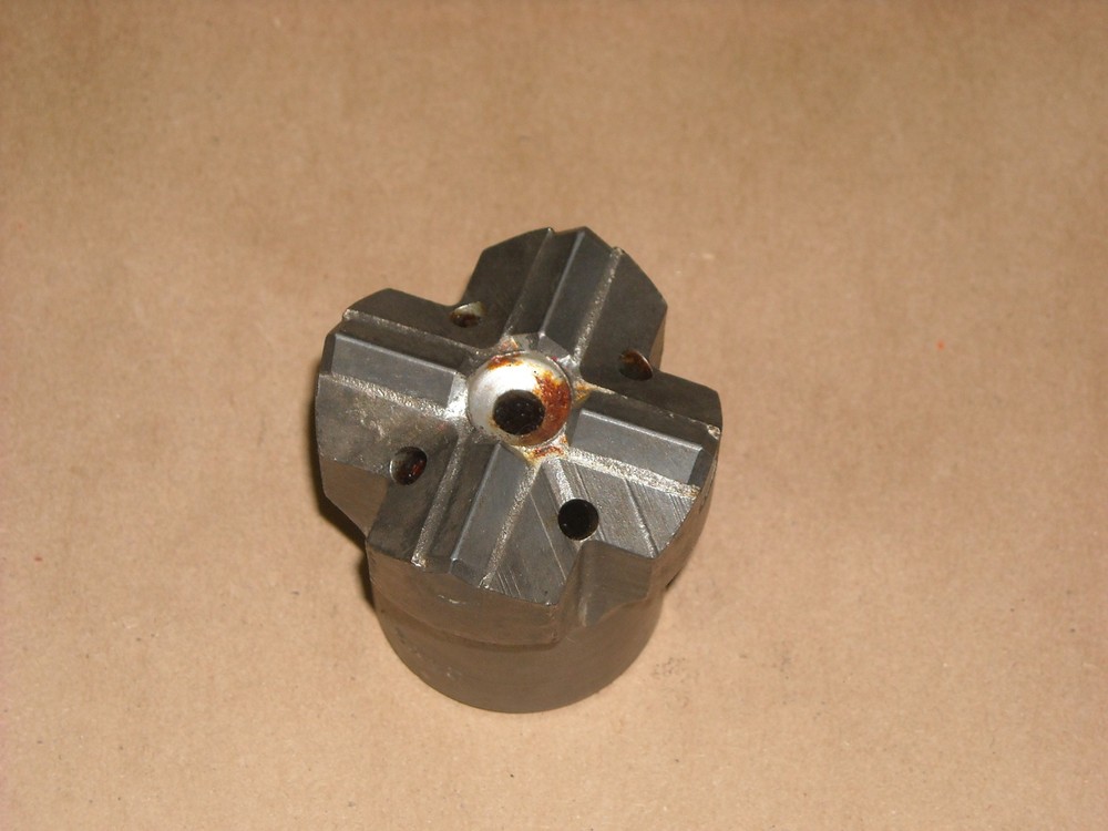2TY2M, I/R Rock Bit, Carbide Tips, D Threaded, 2", Comparable to I/R 51248342