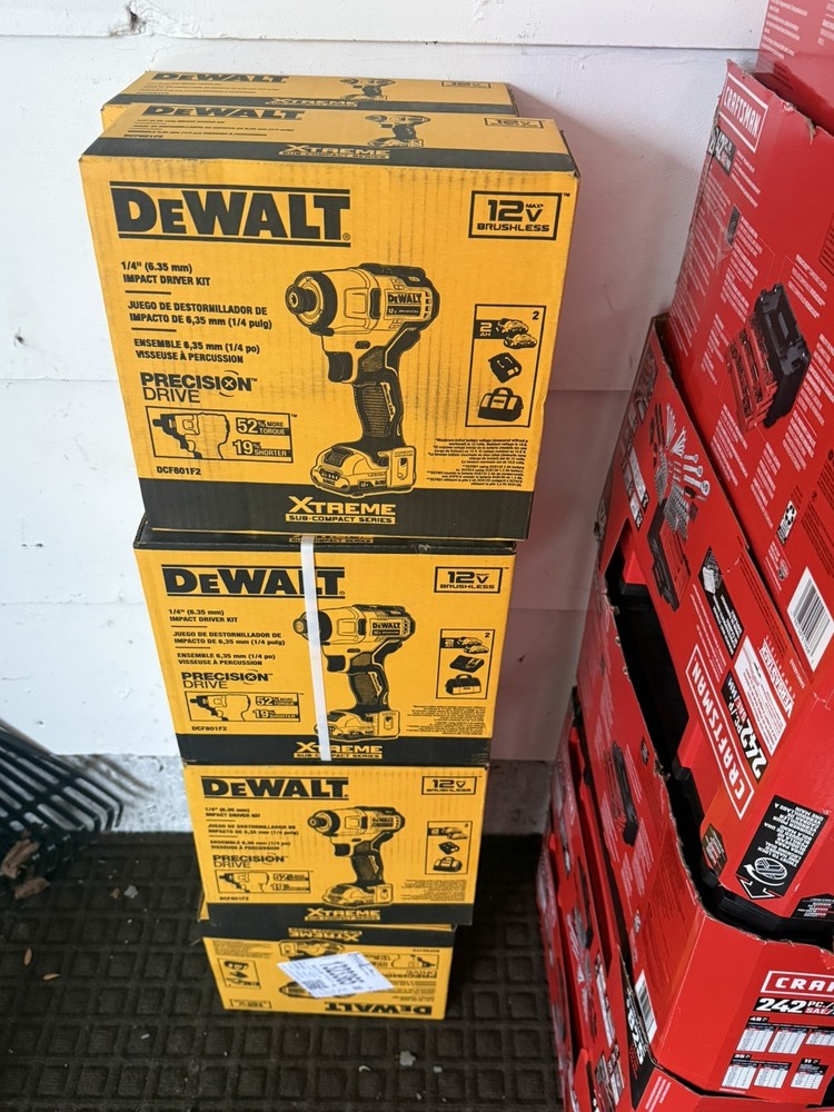 DEWALT - Xtreme 12V MAX Cordless Impact Driver Kit - DCF801F2