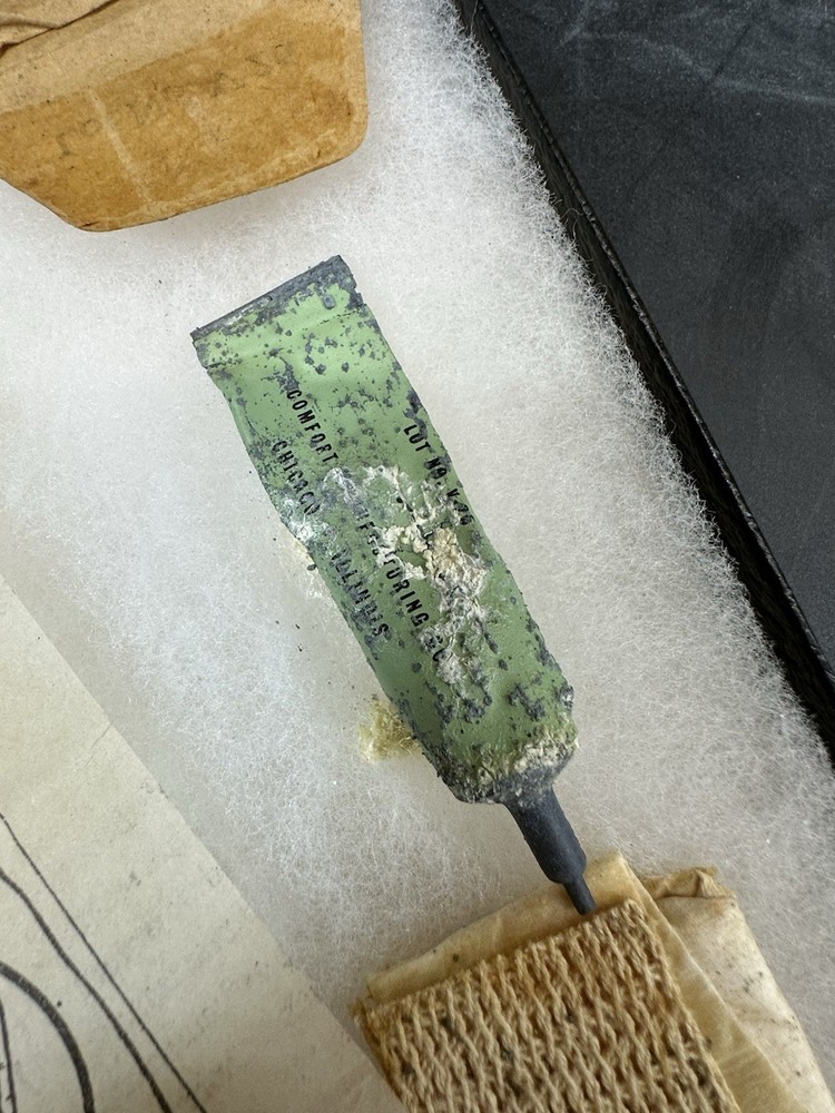 WWII serviceman's Prophylactic kit T34