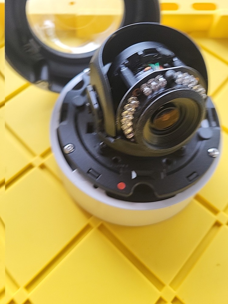 Pelco IMP1110-1ER Environmental Mini Dome