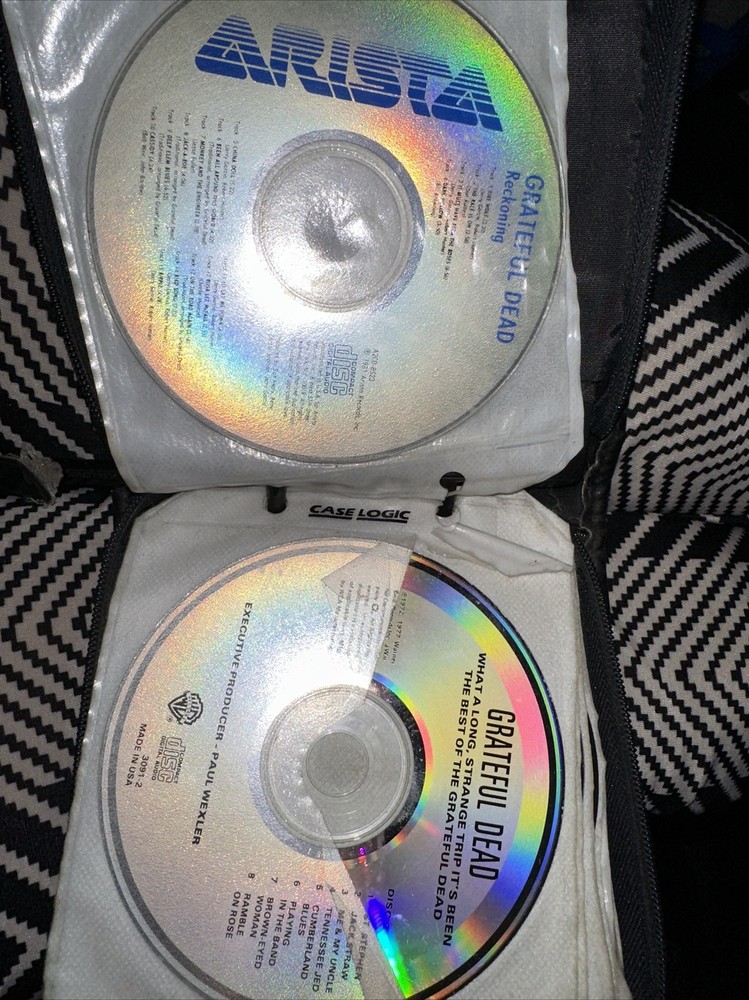 CD Projects CD DVD Case Carrying Case With 15 CDs Lot Inside. Mixed Genres