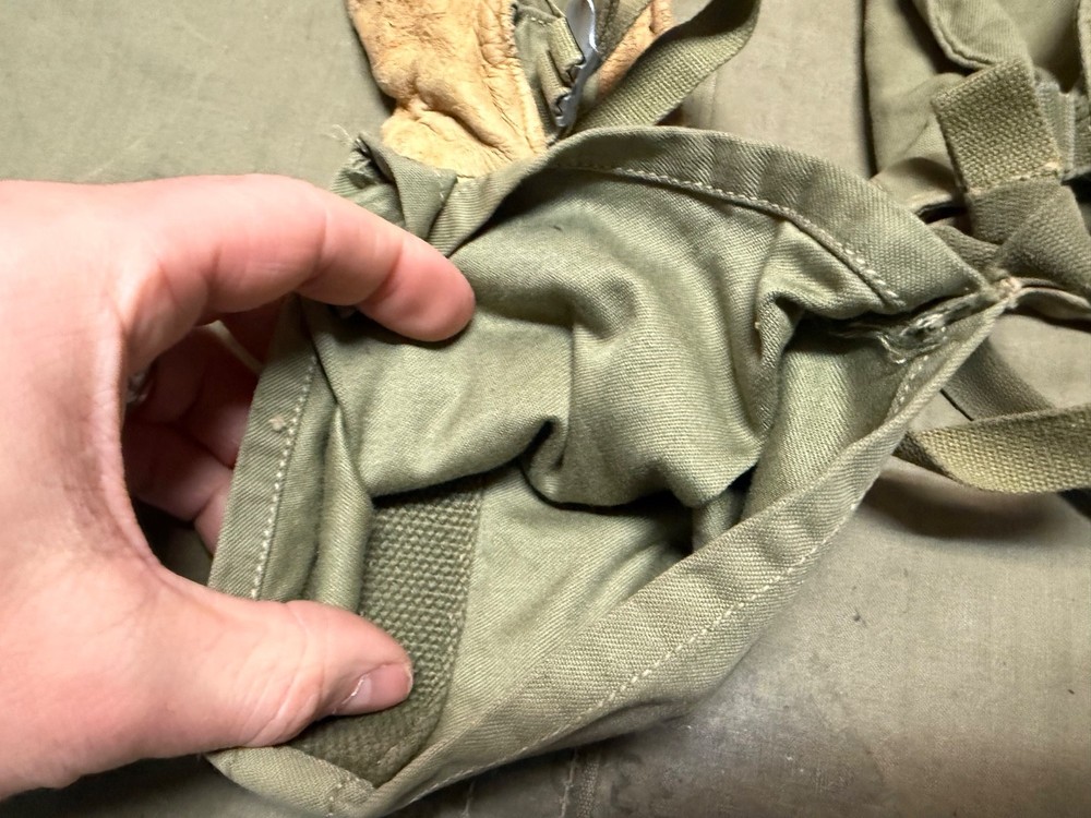 ORIGINAL WWII US ARMY WINTER TRIGGER FINGER OVER MITTENS GLOVES