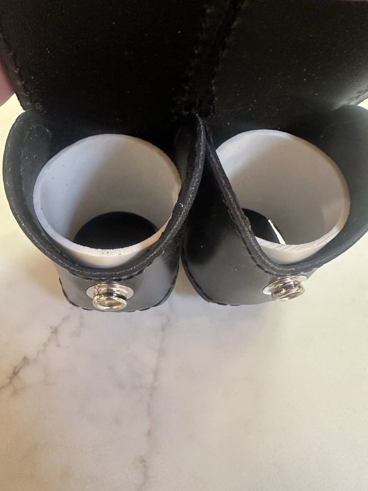 Dual Revolver Speedloader Carrier Pouch Black Leather Snaps EUC