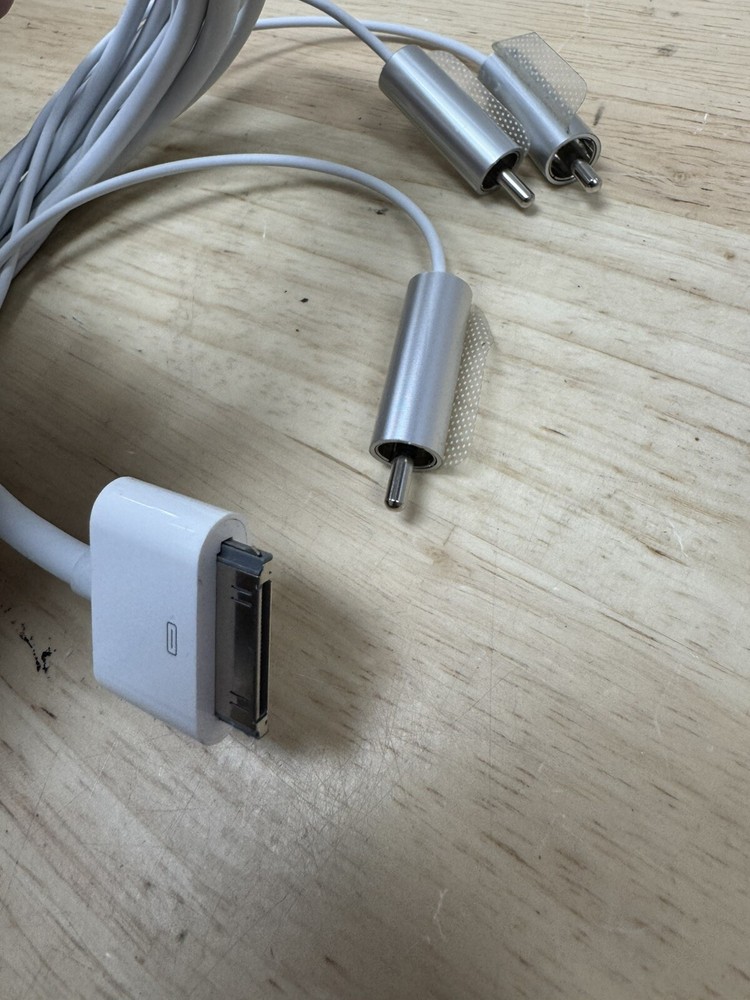 Original Genuine Apple MC748ZM/A Composite AV Cable