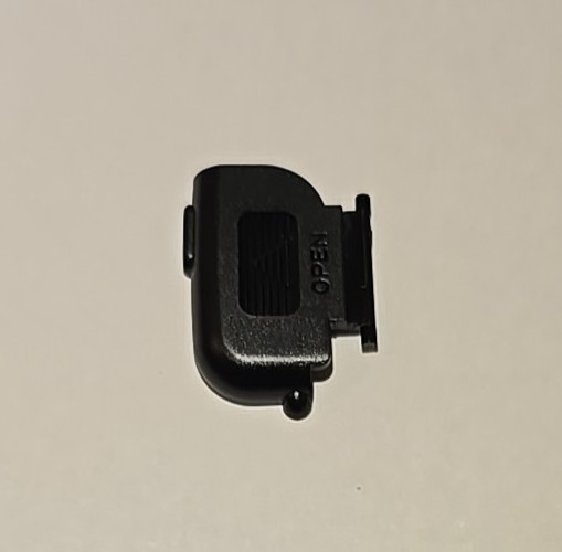 YASHICA TWINTEC BATTERY COVER  (NEW)