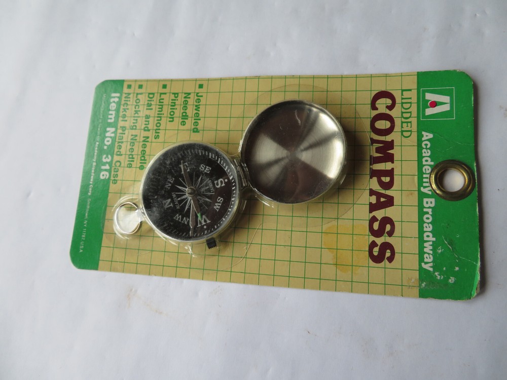 Vintage WFS Lidded Pocket Compass No 316