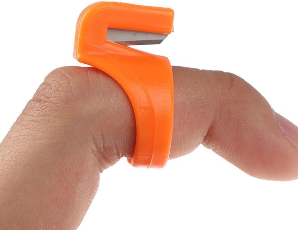 3Pcs Plastic Sewing Thimble Set with Thread Cutter, Needle Craft Ring Tools, Fin