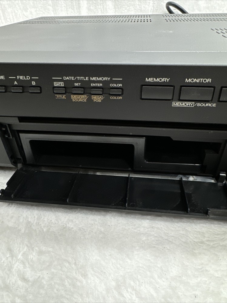 Fujix V-p8000 Video-graphic Printer Untested