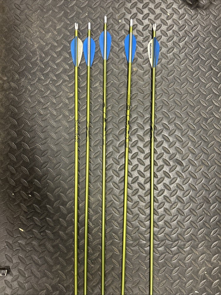 Genesis Right Handed Compound Bow Kit - Red