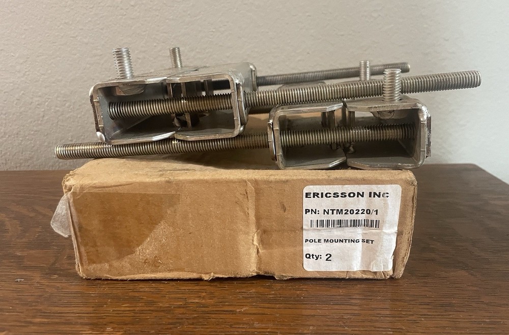ERICSSON NTM20220/1 POLE MOUNTING SET