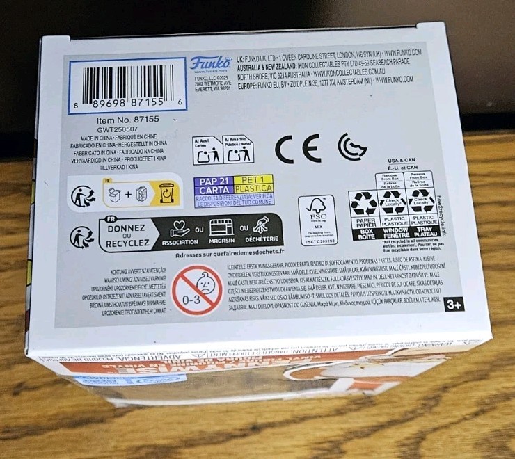 Funko Pop Television IT Welcome to Derry Pennywise 1748 With Protector