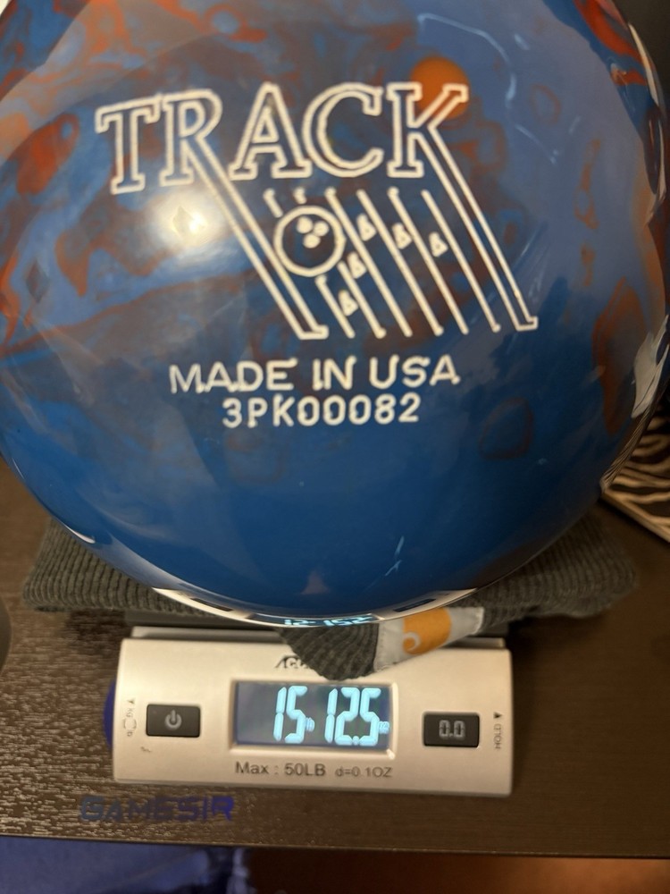 Track Hex RevMaster 15 Lb Bowling Ball New