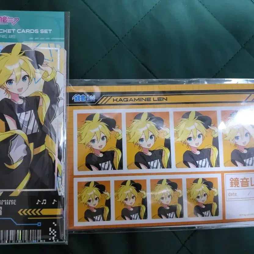 PiaPro Characters WE!FLASH Ticket & ID Photo Set
