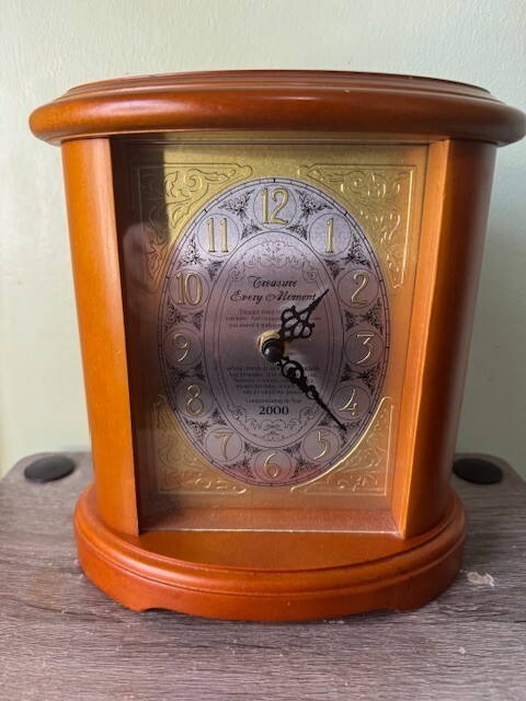 Vintage Treasure Every Moment Clock Commemorating The Year 2000. Tested & Work