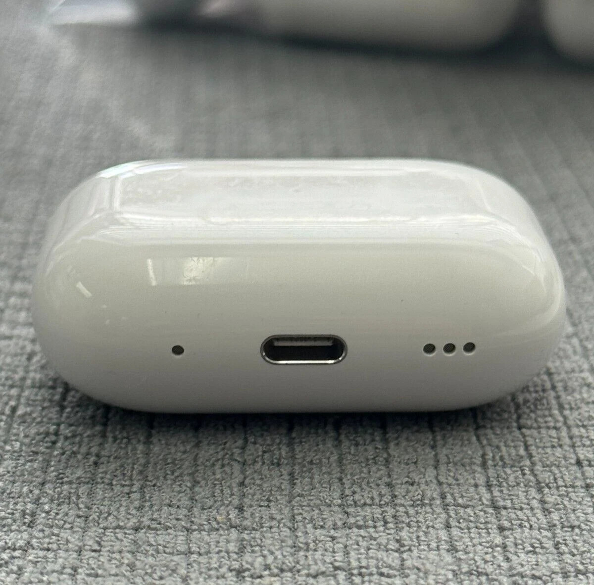 Replacement Charging Case for Apple AirPods Pro (2nd Gen) USBC [ENGRAVED]