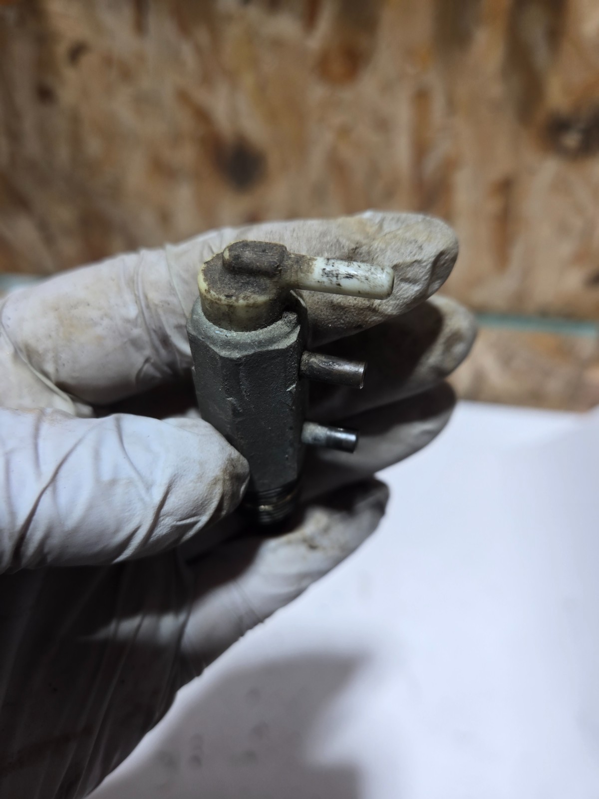 TOYOTA CELICA PICKUP HILUX 20R BIMETAL VACUUM SWITCHING VALVE BVSV AIR BYPASS 3p