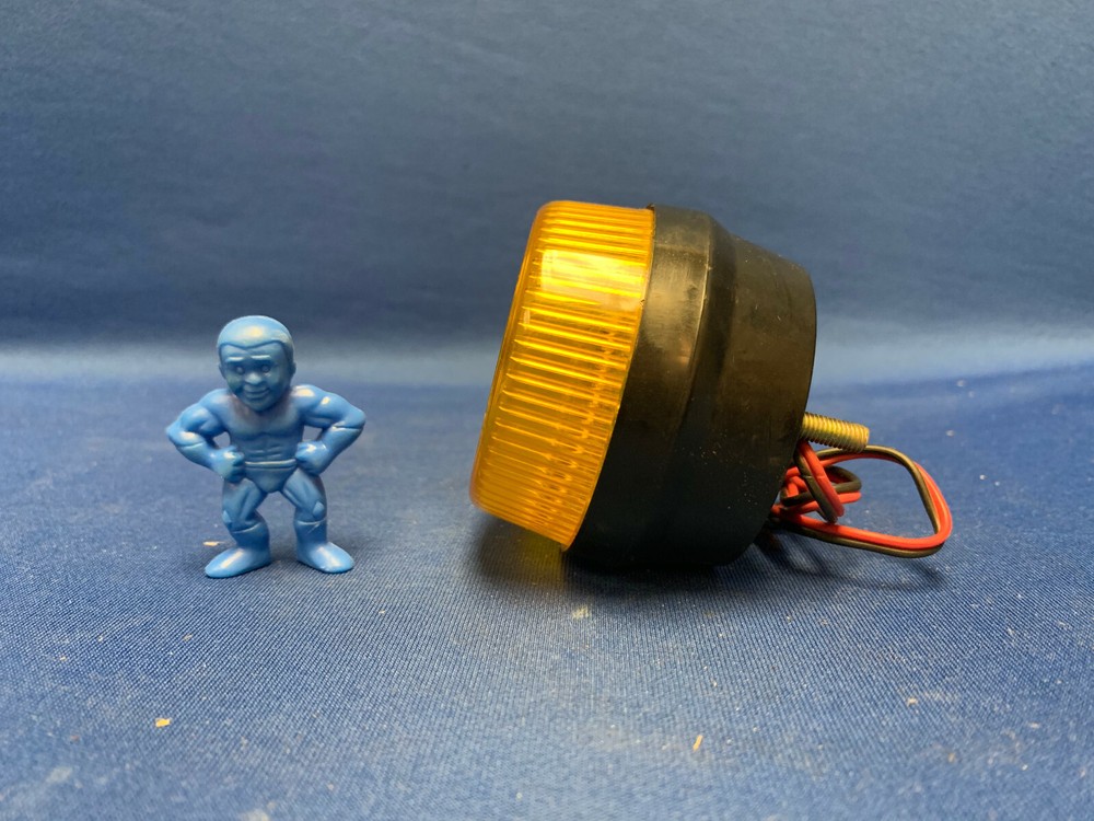 SPECO SFR-12 Weatherproof Strobe Flasher – Amber