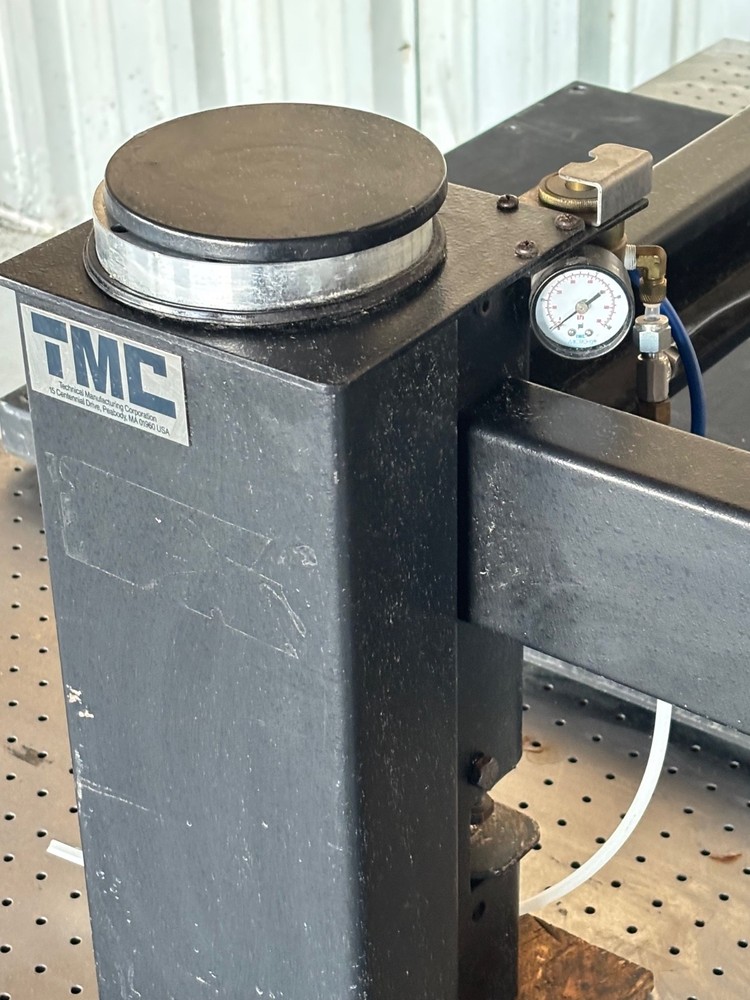 TMC Micro-g Optical Vibration Isolation 12' x 5' Table CleanTop & Honeycomb Core