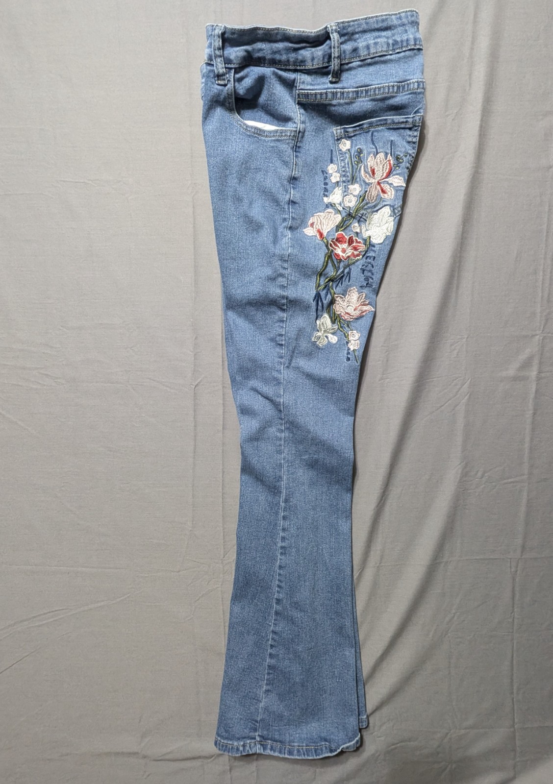 High Rise Flare Jeans with Floral Embroidery - Women’s Large - Y2K Stretch Denim