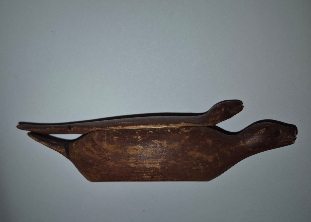 Alaska, Native Inuit, Box / Game Birds / Spear Points. 19th century.