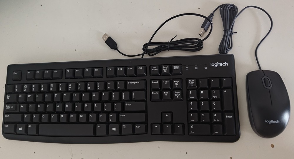 Logitech MK120 (920-002565) Wired USB Keyboard and Mouse Combo